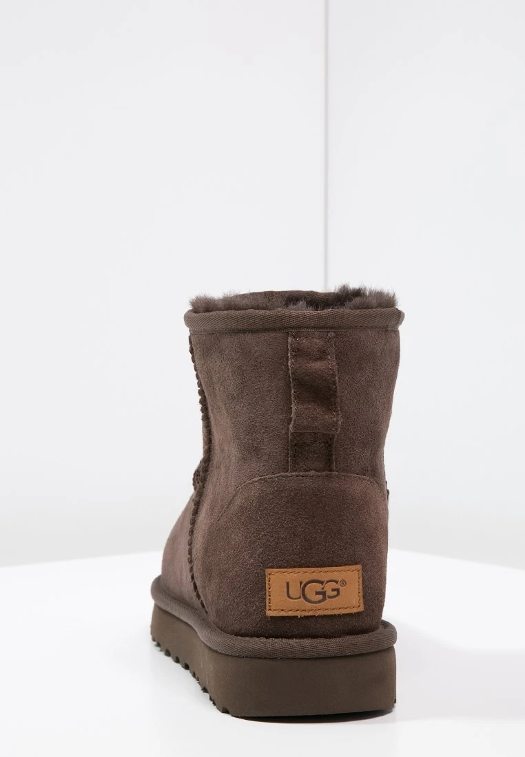 Ugg Classic Mini - Botines - Chocolate 4 Ugg Classic Mini - Botines - Chocolate - Imagen 4