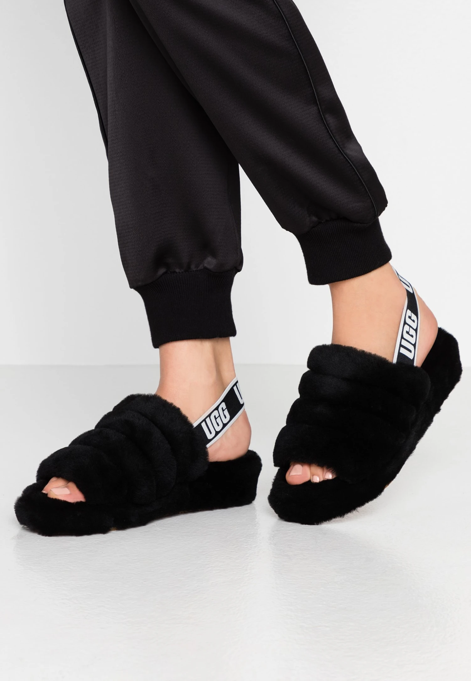 Ugg Fluff Yeah Slide - Sandalias Con Plataforma - Black 1 Ugg Fluff Yeah Slide - Sandalias Con Plataforma - Black