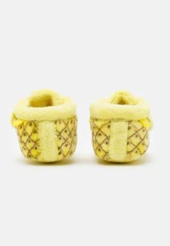Ugg Bixbee Pineapple Stuffie Unisex - Patucos - Pineapple 8 Ugg Bixbee Pineapple Stuffie Unisex - Patucos - Pineapple -Ugg 3c78668d216f4272a7f8eef7e6c572a3