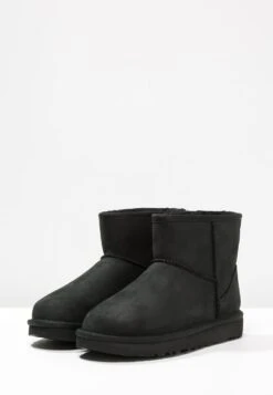 Ugg Classic Mini - Botines - Black 10 Ugg Classic Mini - Botines - Black -Ugg 3d41cc8a8bc34c87a48058f912fd91c4