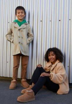 Ugg Classic Ultra Mini Unisex - Botines - Chestnut