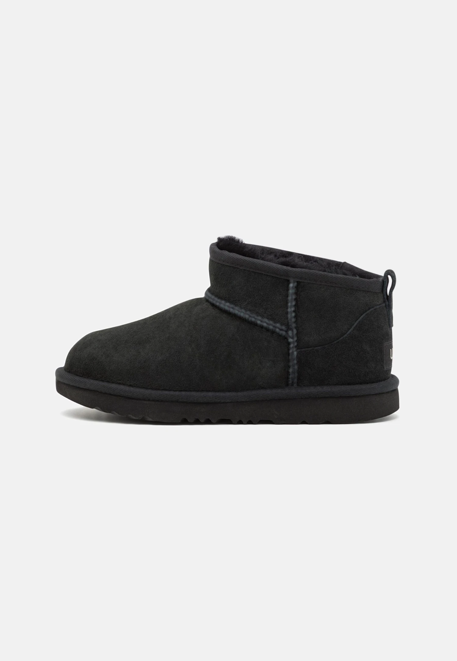 Ugg Classic Ultra Mini Unisex - Botines - Black 3 Ugg Classic Ultra Mini Unisex - Botines - Black - Imagen 3