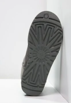 Ugg Mini Bailey Bow - Botines - Grey 12 Ugg Mini Bailey Bow - Botines - Grey -Ugg 5beedd16bb374cde961fbdec66297c95