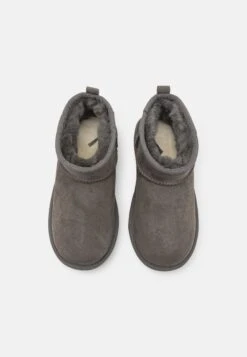Ugg Classic Ultra Mini Unisex - Botines - Grey -Ugg 68c341301f0746ec81cf9be074f912a3