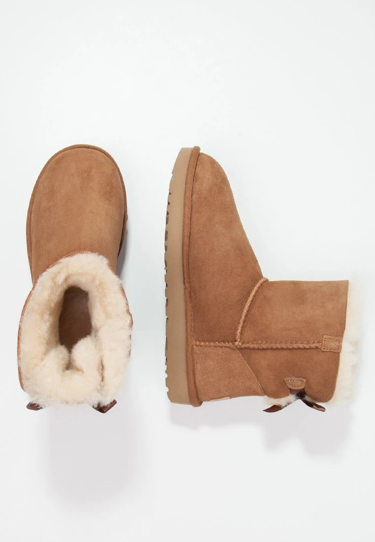 Ugg Mini Bailey Bow - Botines - Chestnut 8 Ugg Mini Bailey Bow - Botines - Chestnut - Imagen 8