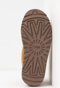 Ugg Neumel - Botines Bajos - Chestnut 16 Ugg Neumel - Botines Bajos - Chestnut -Ugg 70969a2ac1944a81a2eeb360eb7eeb28