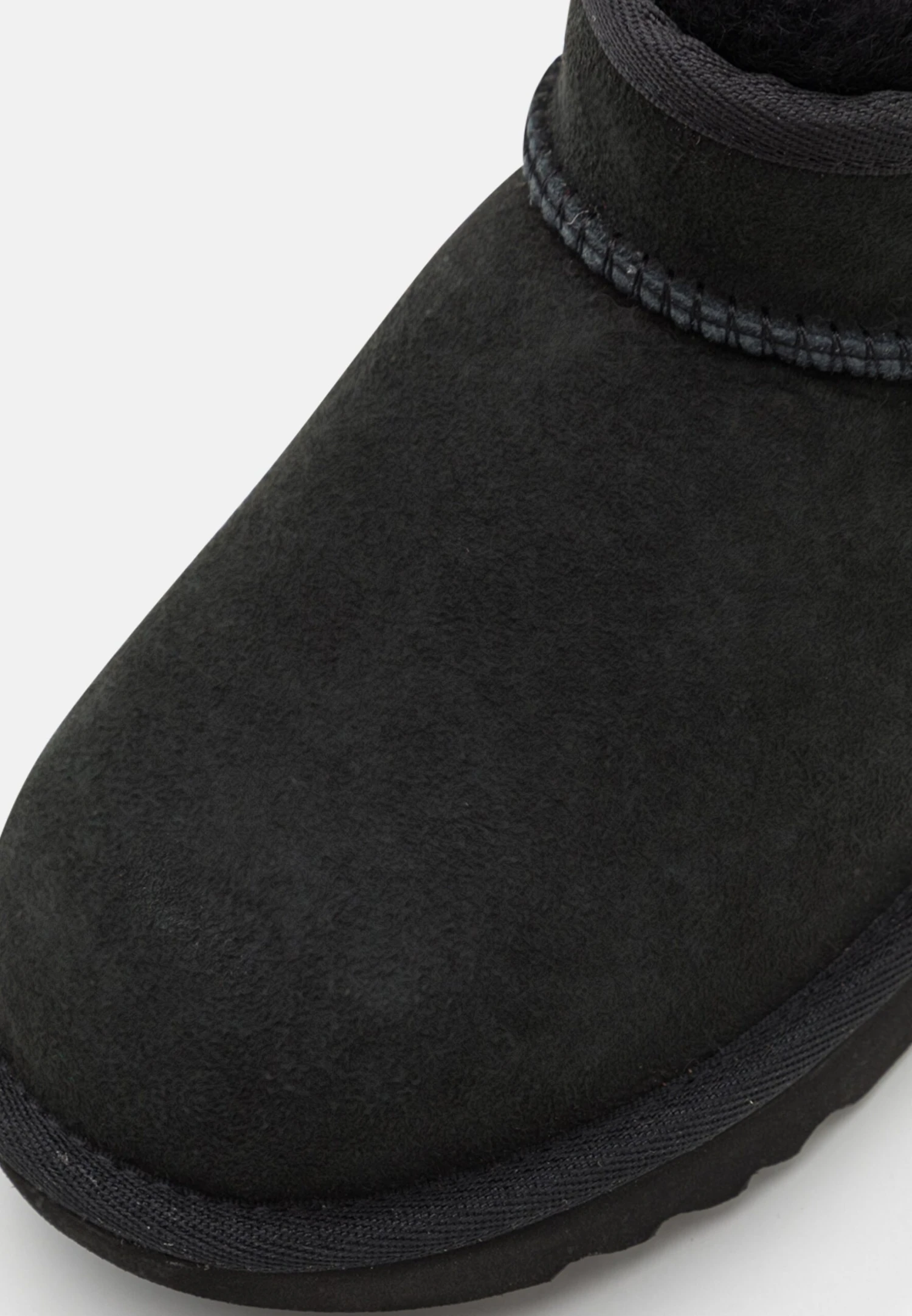 Ugg Classic Ultra Mini Unisex - Botines - Black 9 Ugg Classic Ultra Mini Unisex - Botines - Black - Imagen 9