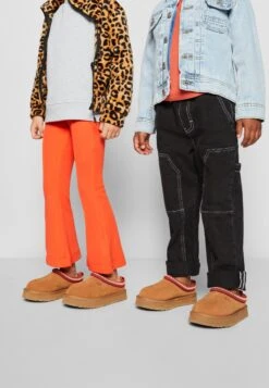 Ugg Tazz Unisex - Pantuflas - Chestnut -Ugg 8af0f851fdb44e7bb877a6dc783d71c0