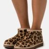 Ugg Classic Ultra Mini Spotty - Botas Para La Nieve - Natural