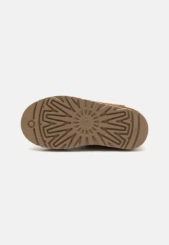 Ugg Neumel Platform Unisex - Botines - Chestnut 10 Ugg Neumel Platform Unisex - Botines - Chestnut -Ugg 956d4023e11f47b7bb88e49d6198cbe3