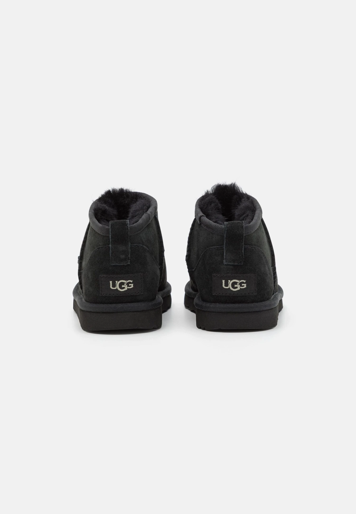 Ugg Classic Ultra Mini Unisex - Botines - Black 6 Ugg Classic Ultra Mini Unisex - Botines - Black - Imagen 6