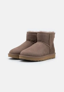 Ugg Classic Mini - Botines - Caribou 8 Ugg Classic Mini - Botines - Caribou -Ugg 9c65b76e6a15411b8691393e7d43c93a