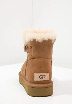 Ugg Mini Bailey Button - Botines Bajos - Chestnut 11 Ugg Mini Bailey Button - Botines Bajos - Chestnut -Ugg a2afc014ef7745bab8b540e55bc20f3e