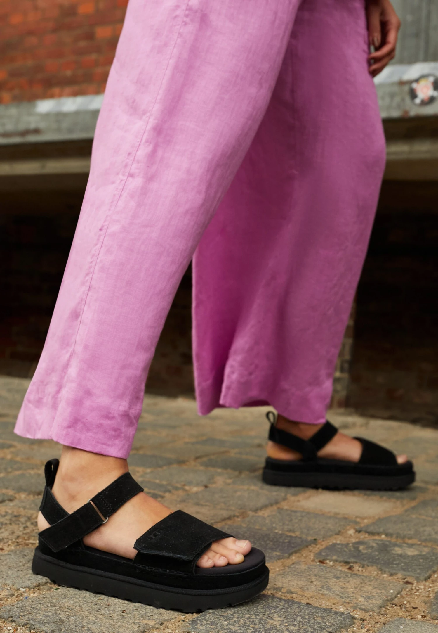 Ugg Goldenstar - Sandalias Con Plataforma - Black 2 Ugg Goldenstar - Sandalias Con Plataforma - Black - Imagen 2