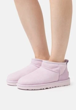 Ugg Classic Ultra - Botines Bajos - Lavender Fog