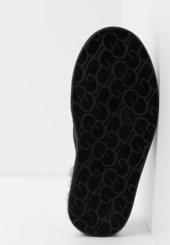 Ugg Scuff - Pantuflas - Black 10 Ugg Scuff - Pantuflas - Black -Ugg a7d657a828814ad5b648a220729f64dd