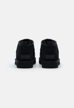 Ugg Classic Ultra - Botines Bajos - Black -Ugg acb0fe88e2f84e93ab4d7cb245bf4b1c