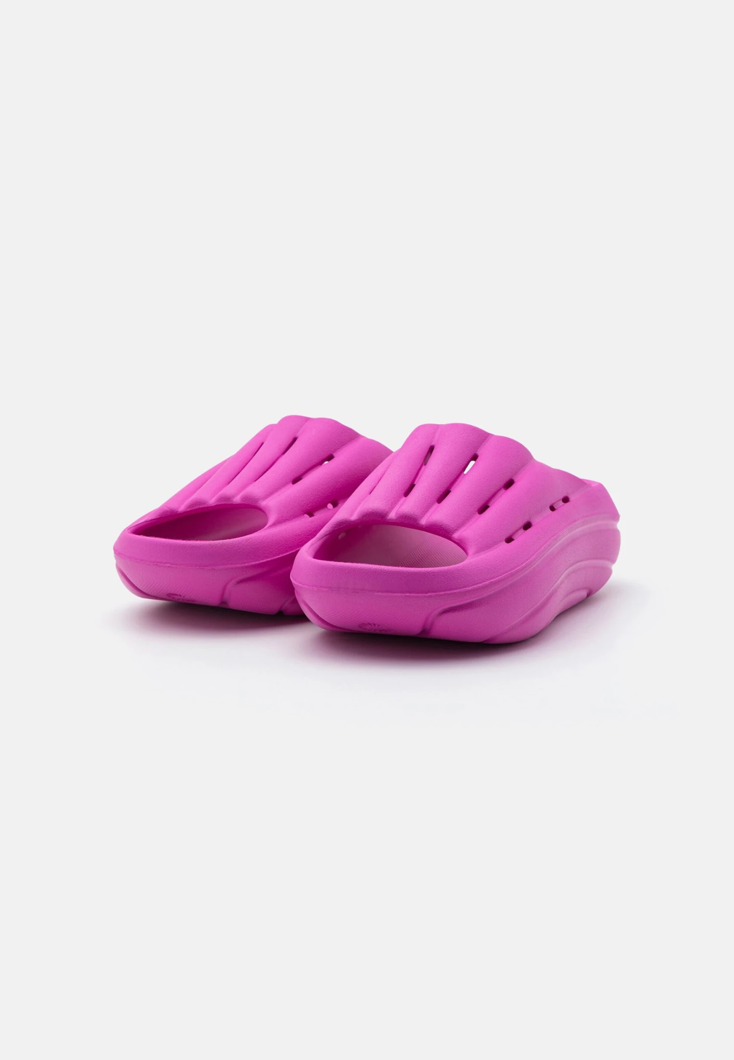 Ugg Foamo Slide - Sandalias Planas - Dragon Fruit 3 Ugg Foamo Slide - Sandalias Planas - Dragon Fruit - Imagen 3