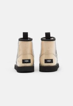 Ugg Classic Clear Mini Ii - Botas De Agua - Natural/Black 8 Ugg Classic Clear Mini Ii - Botas De Agua - Natural/Black -Ugg b5afeb81517a49fd8aaa895983cd3ec8