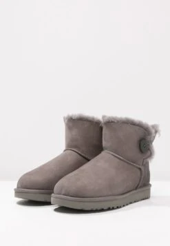 Ugg Mini Bailey Button - Botines Bajos - Grey 8 Ugg Mini Bailey Button - Botines Bajos - Grey -Ugg c0aea58a644b4c089a6207432b4be7d3