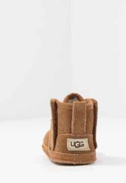 Ugg Baby Neumel & Beanie Set - Regalos Para Bebés - Chestnut -Ugg cb883e6902d741369fd0587adc35a1e5