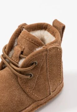 Ugg Baby Neumel & Beanie Set - Regalos Para Bebés - Chestnut -Ugg dc0a9def9cf74f279bdc880a09410eb0