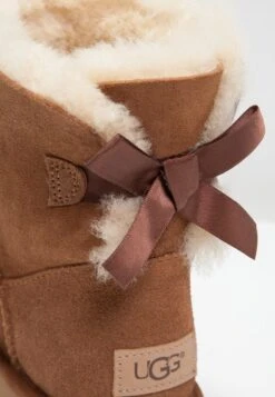 Ugg Mini Bailey Bow - Botines - Chestnut 12 Ugg Mini Bailey Bow - Botines - Chestnut -Ugg dc837f11fb394740b368d93a7fa98366