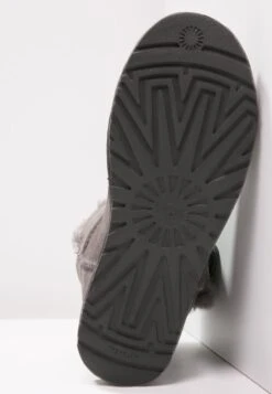 Ugg Mini Bailey Button - Botines Bajos - Grey 10 Ugg Mini Bailey Button - Botines Bajos - Grey -Ugg eb2df313c4954a4c83a91fb9aa812d2d