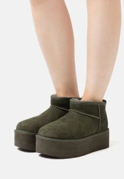 Ugg Classic Ultra Mini Platform - Botines Con Plataforma - Moss Green