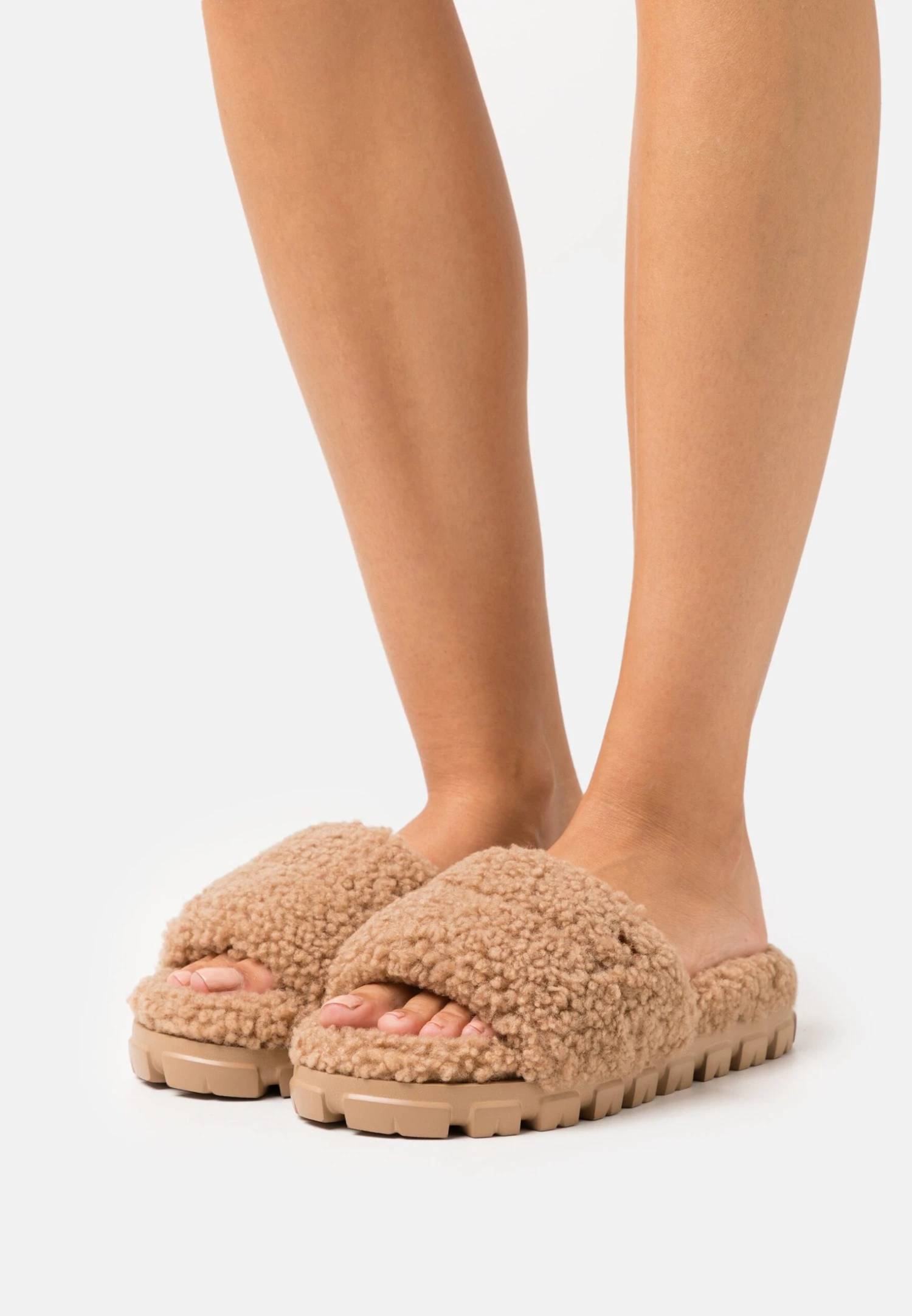 Ugg Cozetta Curly - Pantuflas - Chestnut 1 Ugg Cozetta Curly - Pantuflas - Chestnut