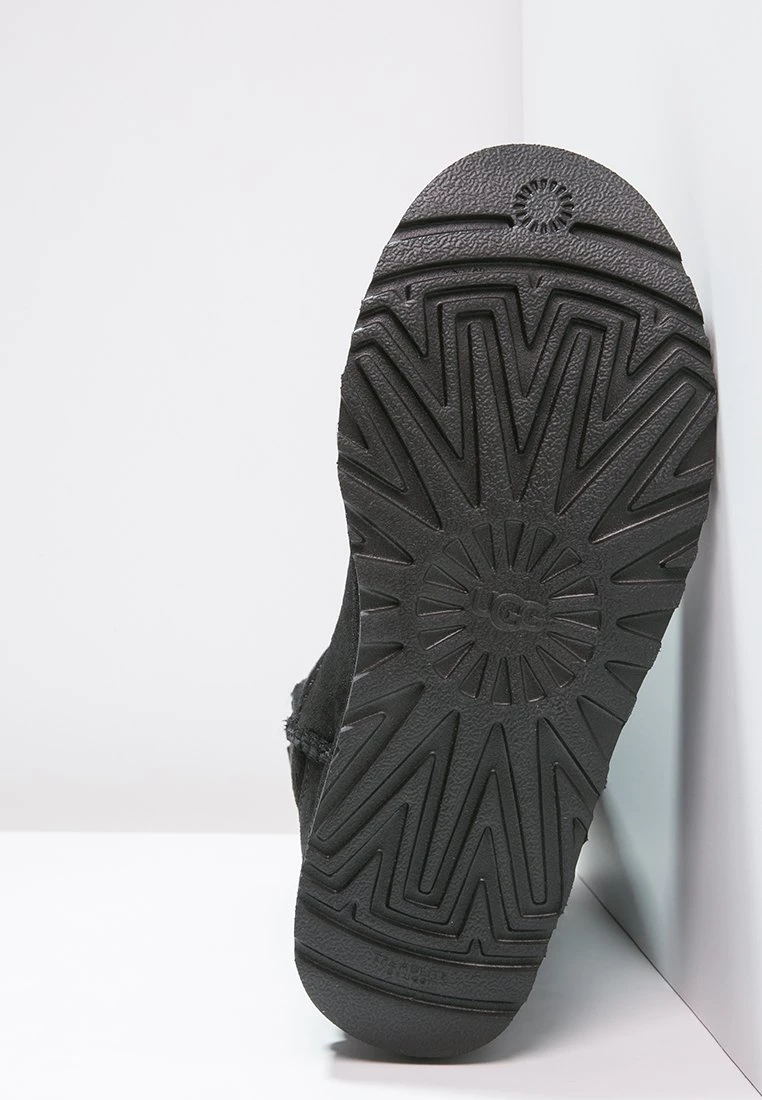 Ugg Classic Short - Botines - Black 7 Ugg Classic Short - Botines - Black - Imagen 7